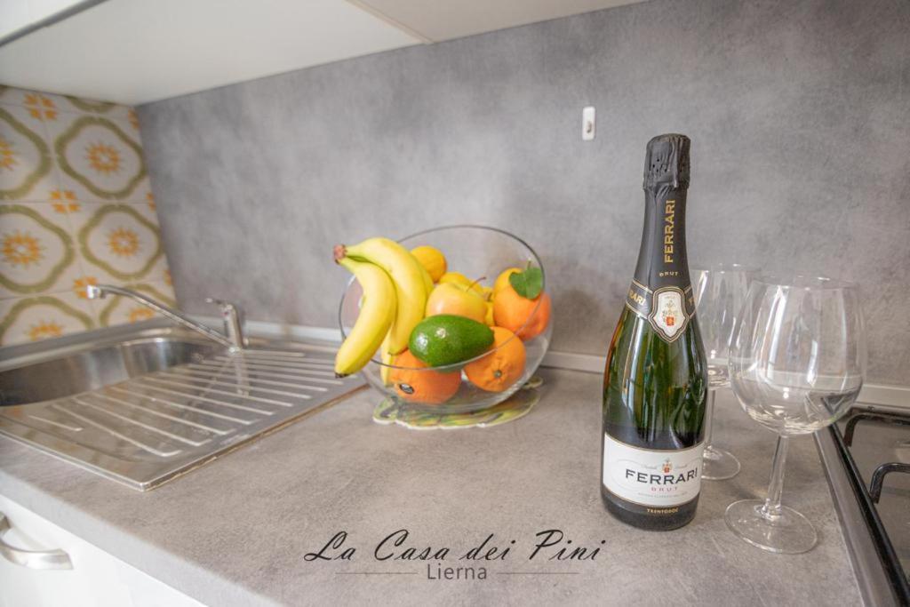 リエルナLa Casa Dei Piniアパートメント エクステリア 写真